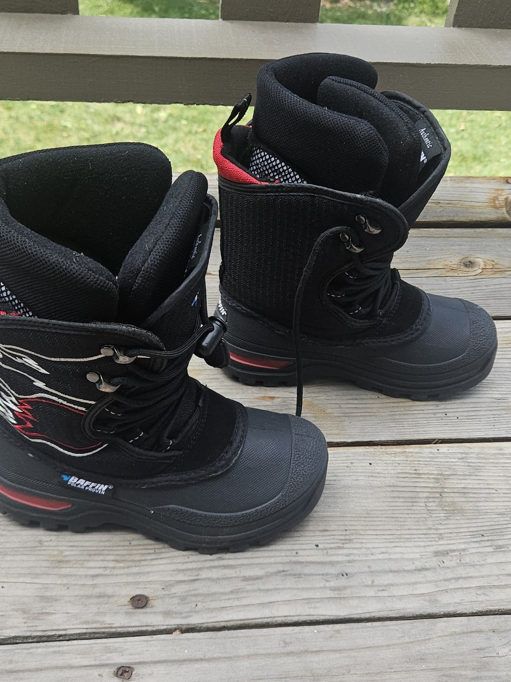 Baffin Polar Proven Snow Boots Red/Black Size 12 Little Kids